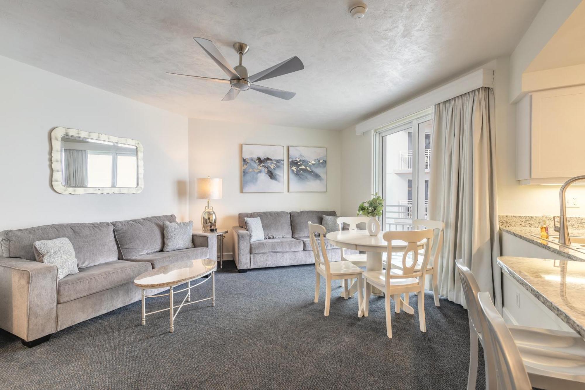 Beachfront Bliss At Ocean Walk Resort - Unit 1701 Daytona Beach Exterior photo